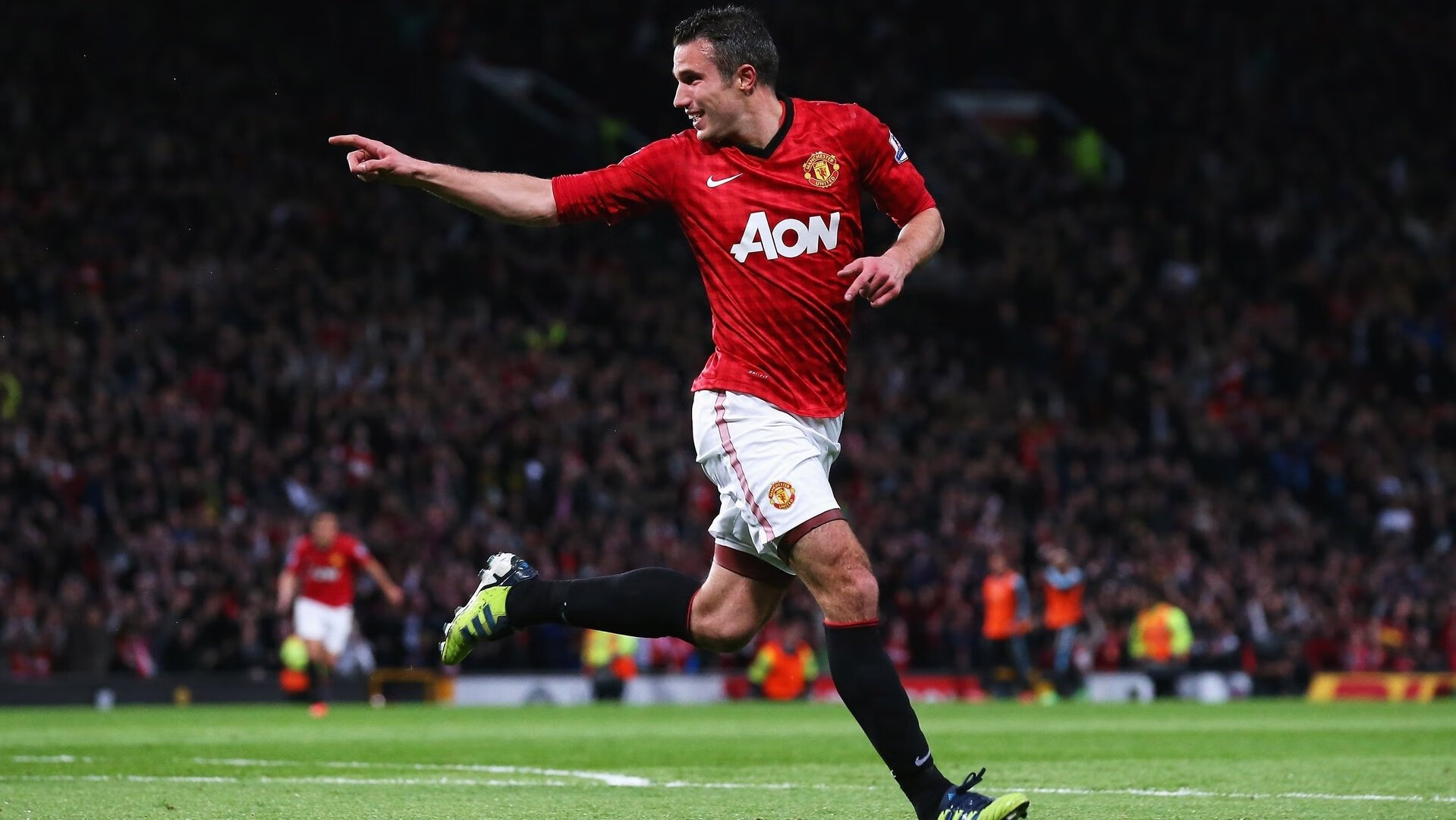 “夜幕追逐：黑夜中的极速冲击”，夜幕追击背景故事